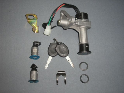 4023-Gyújtáskapcsoló Kínai 50cc 4T robogó gyújtáskapcsoló - Image 1